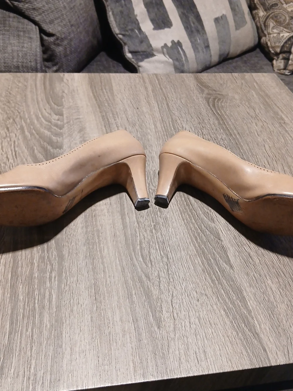 Salvatore Ferragamo Beige Leather Pumps
